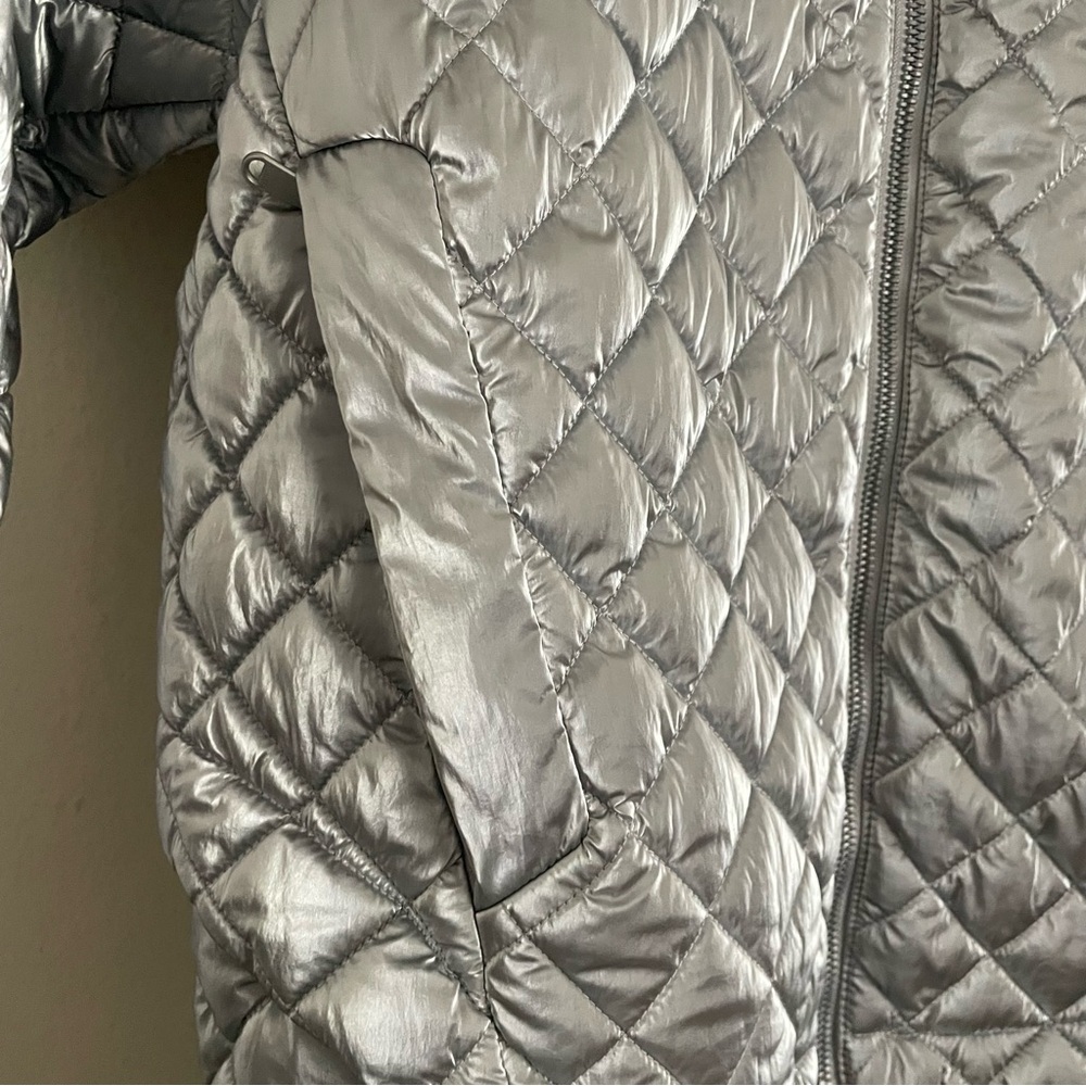 Athleta Whisper Featherless Metallic Quilted Jacket Size XS - Picture 4 of 7